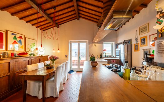 Porzione di colonica in vendita a Grassina in villa storica - Cucina App.1