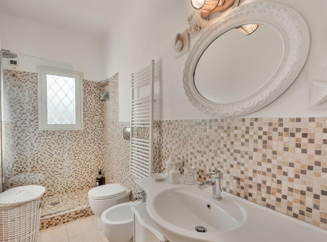 APPARTAMENTO- VENDITA- FORTE DEI MARMI-BAGNO (2)