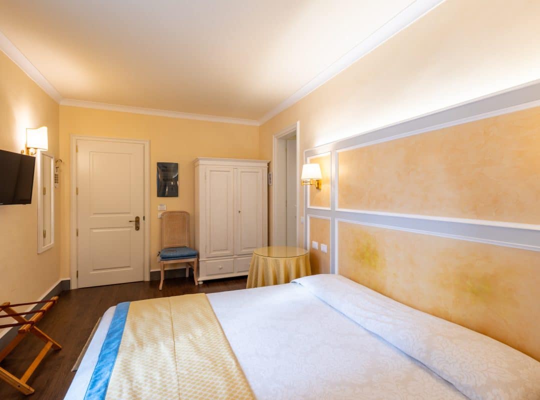 Hotel-in-vendita-Firenze-centro-camera (13)