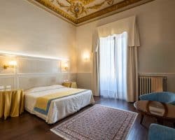 Hotel-in-vendita-Firenze-centro-camera (2)