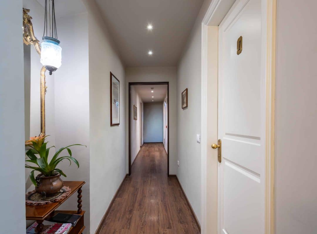 Hotel-in-vendita-Firenze-centro-corridoio