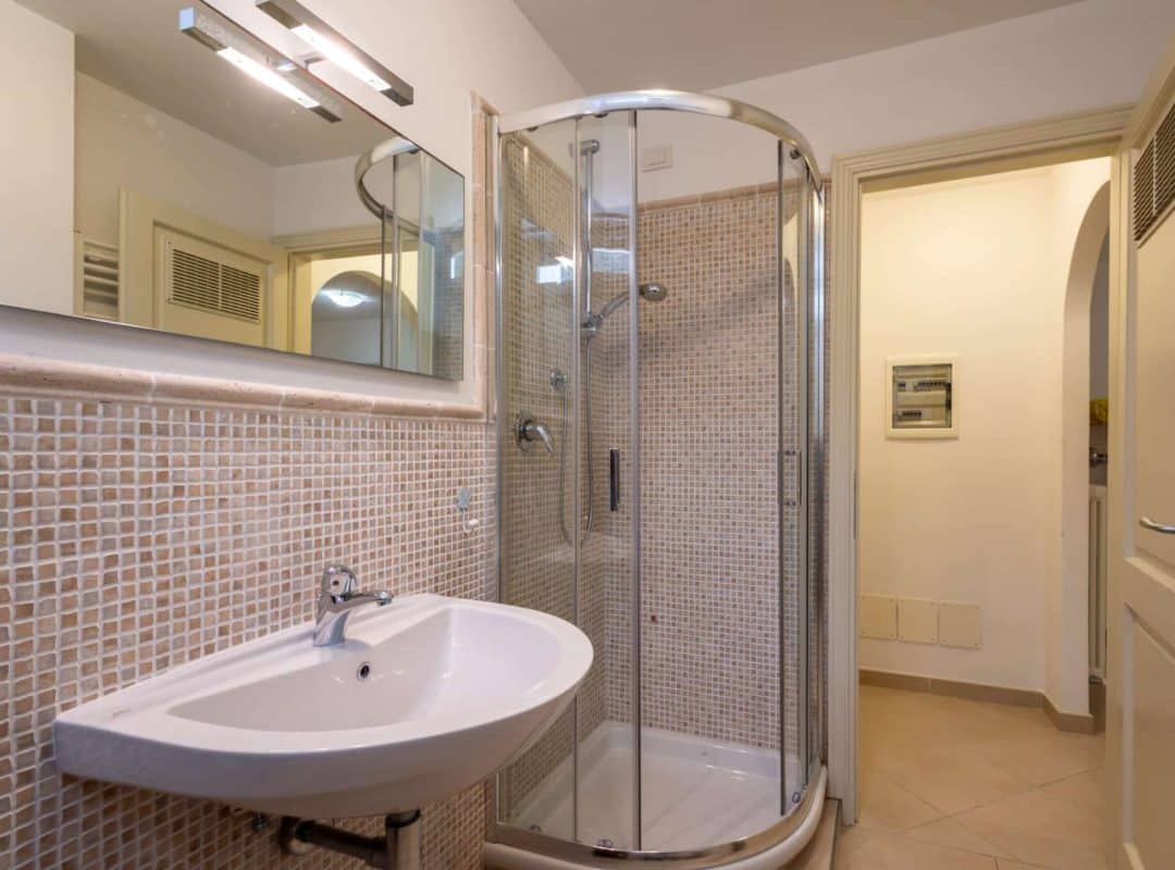 Villa-affitto-forte dei marmi-bagno (3)
