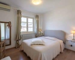 Villa-affitto-forte dei marmi-camera (4)