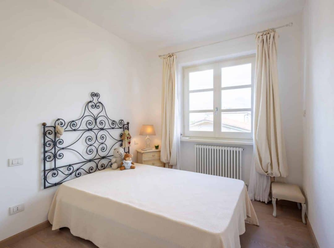 Villa-affitto-forte dei marmi-camera (6)