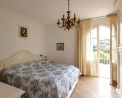 Villa-affitto-forte-dei-marmi-camera