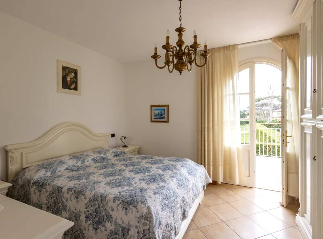 Villa-affitto-forte-dei-marmi-camera