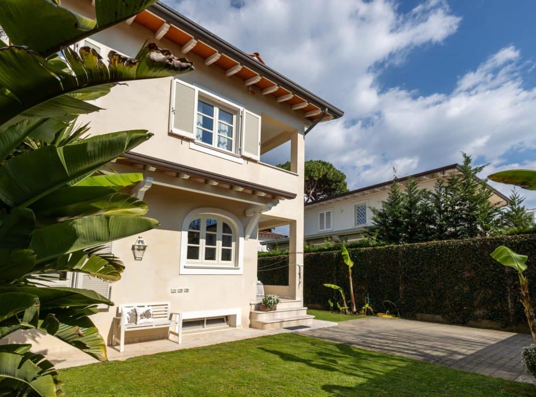 Villa-affitto-forte dei marmi-esterno (3)