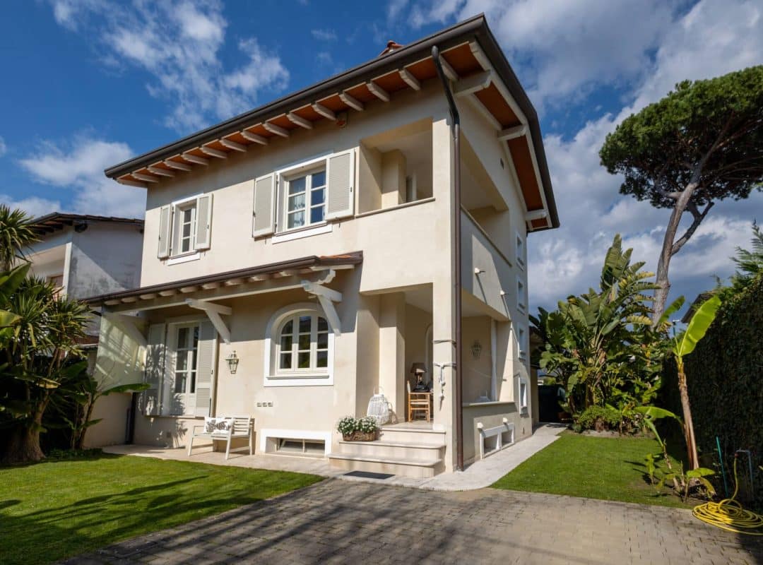 Villa-affitto-forte dei marmi-esterno