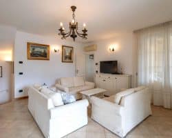 Villa-affitto-forte-dei-marmi-soggiorno (4)