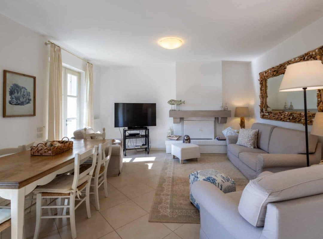 Villa-affitto-forte dei marmi-zona giorno (3)