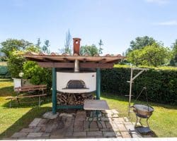 Villa-in-vendita-forte-dei-marmi-barbecue