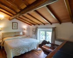 Villa-in-vendita-forte-dei-marmi-camera (10)