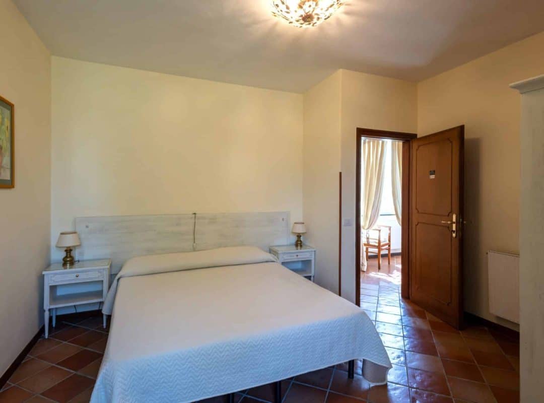 Villa-in-vendita-forte-dei-marmi-camera (3)