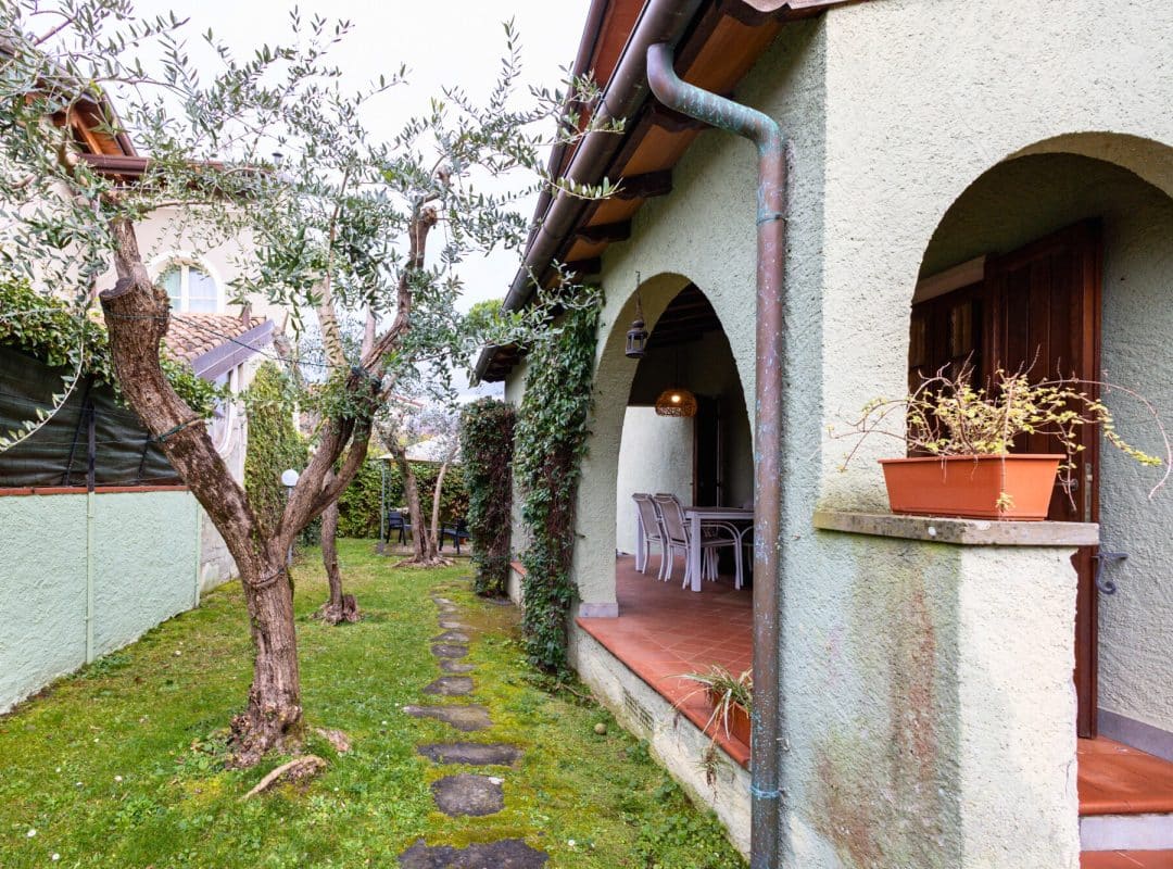 Villa-in-vendita-forte-dei-marmi-esterno