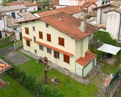 Villa-in-vendita-forte-dei-marmi-facciata (2)