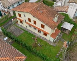 Villa-in-vendita-forte-dei-marmi-facciata