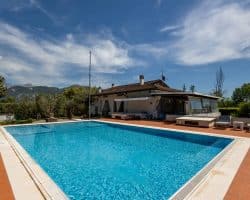 Villa-in-vendita-forte-dei-marmi-piscina