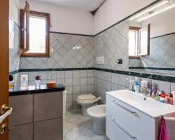 Villa-in-vendita-londa-bagno (2)