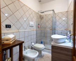 Villa-in-vendita-londa-bagno (4)