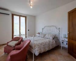 Villa-in-vendita-londa-camera (10)