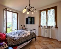 Villa-in-vendita-londa-camera (4)