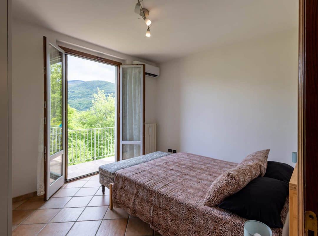Villa-in-vendita-londa-camera (6)