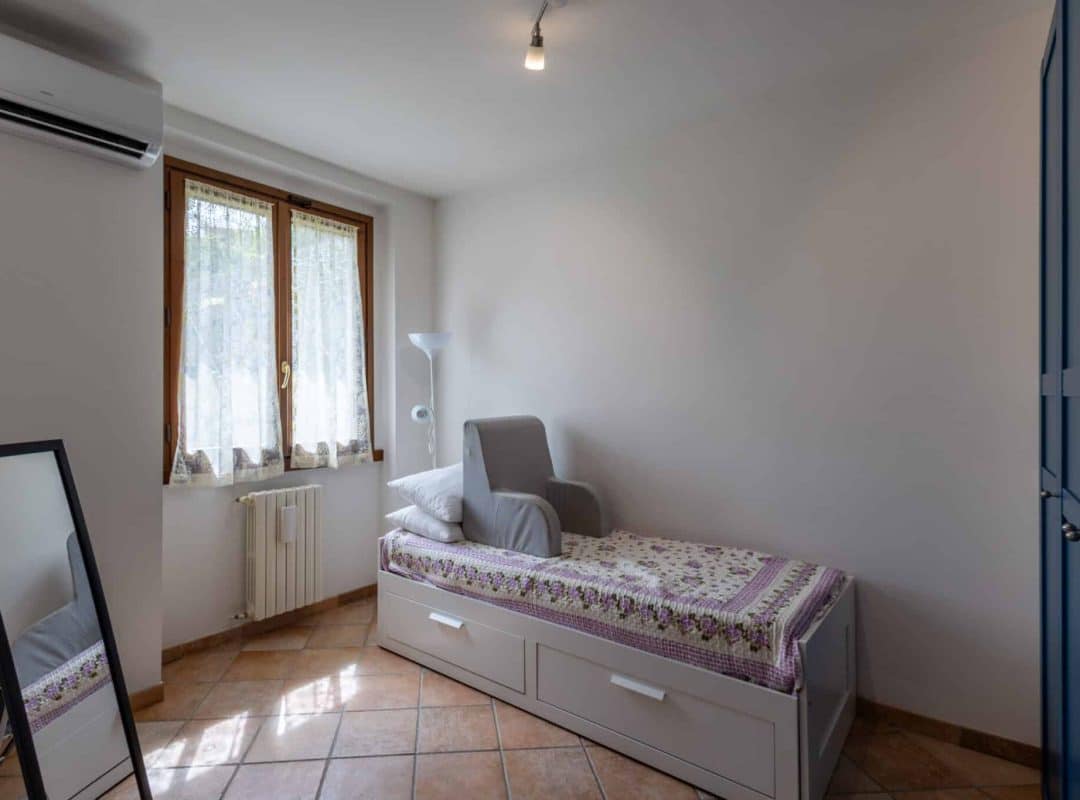 Villa-in-vendita-londa-camera (8)