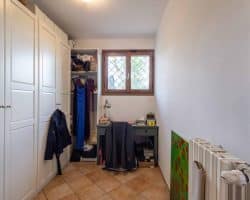 Villa-in-vendita-londa-camera