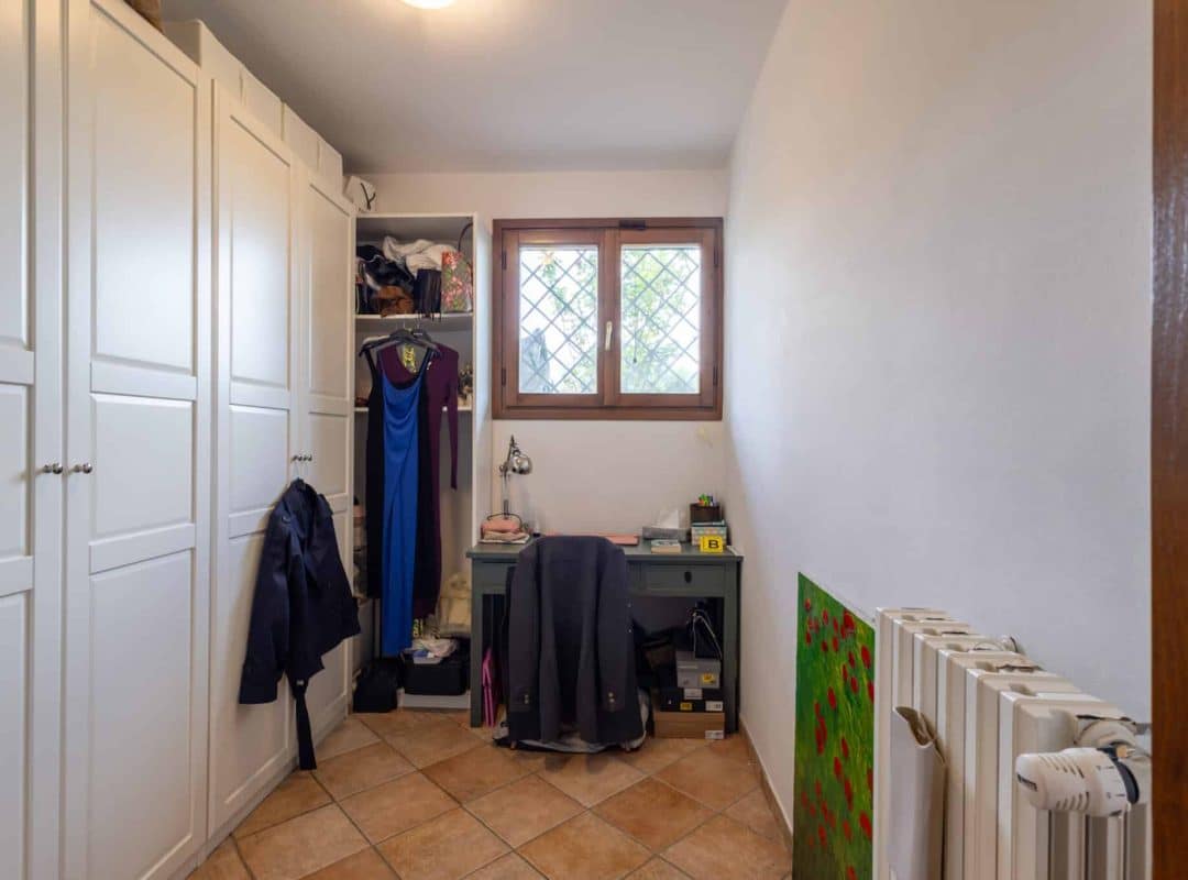 Villa-in-vendita-londa-camera