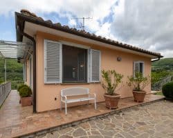 Villa-in-vendita-londa-esterno (6)