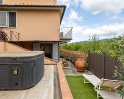 Villa-in-vendita-londa-giardino (3)
