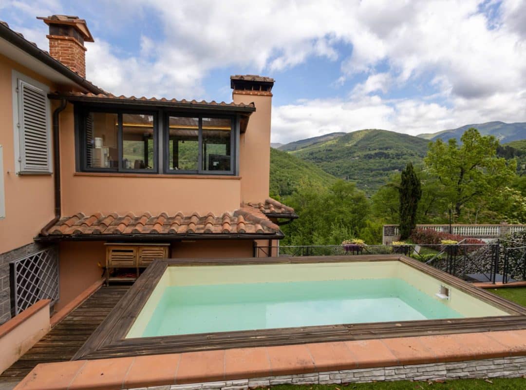 Villa-in-vendita-londa-piscina (2)
