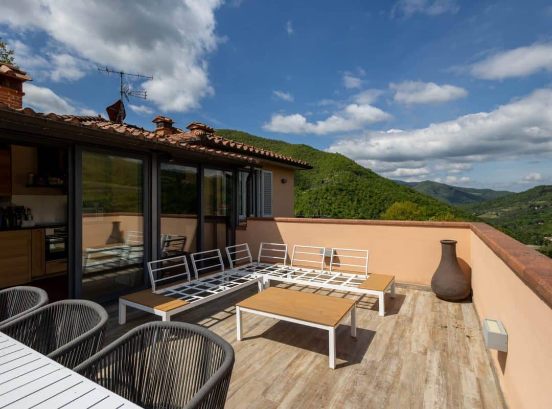 Villa-in-vendita-londa-terrazza panoramica (3)