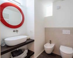 Villa-vendita-FortedeiMarmi-bagno (7)