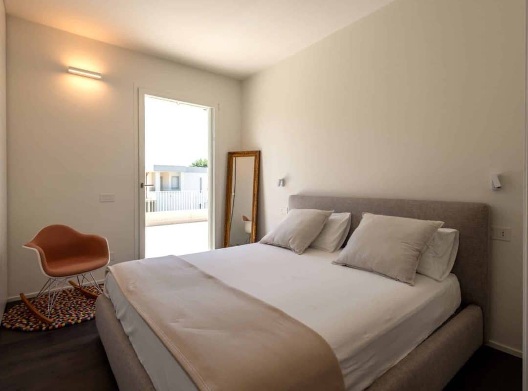 Villa-vendita-FortedeiMarmi-camera (10)