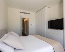 Villa-vendita-FortedeiMarmi-camera (9)
