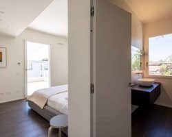 Villa-vendita-FortedeiMarmi-disimpegno (2)
