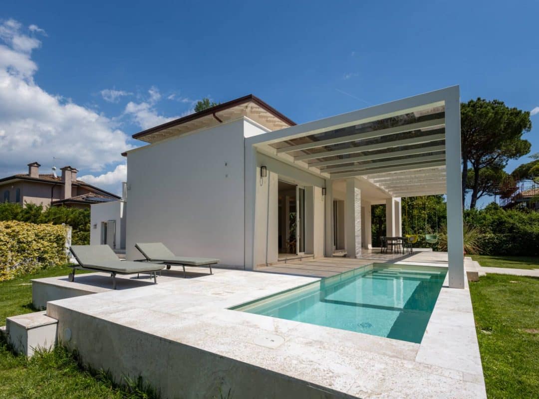 Villa-vendita-FortedeiMarmi-esterno (5)