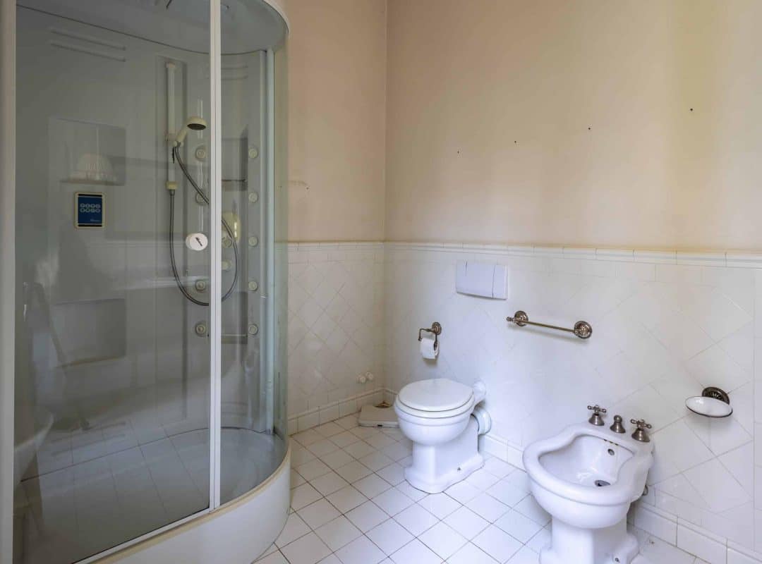 Villa-vendita-firenze-bagno (5)