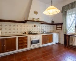 Villa-vendita-firenze-cucina (2)