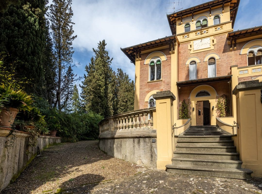Villa-vendita-firenze-facciata (4)