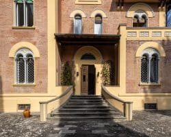 Villa-vendita-firenze-scalinata
