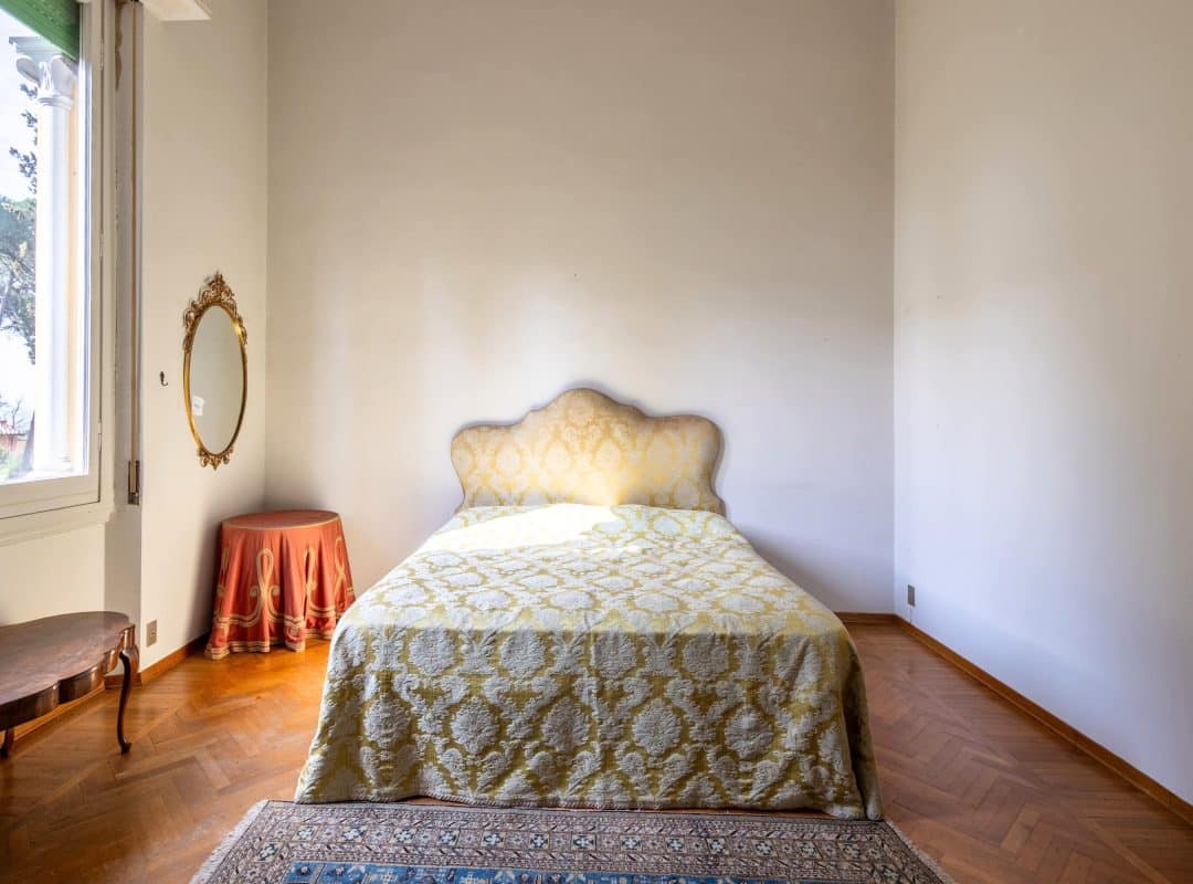 Villa-vendita-firenze-stanza (3)