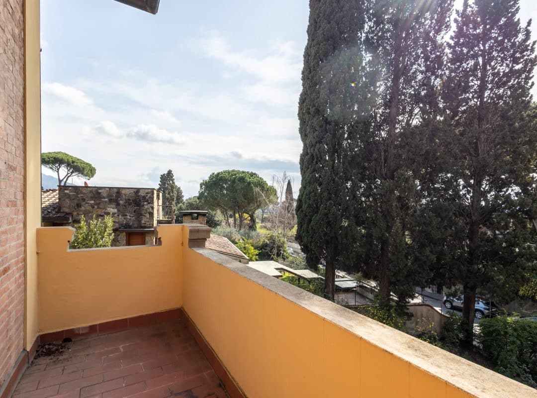 Villa-vendita-firenze-terrazza
