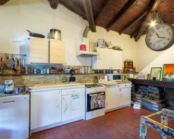 villa-vendita-rignano sull'arno-cucina (2)